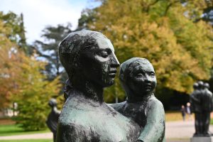 Woman and child. War memorial, Enschede