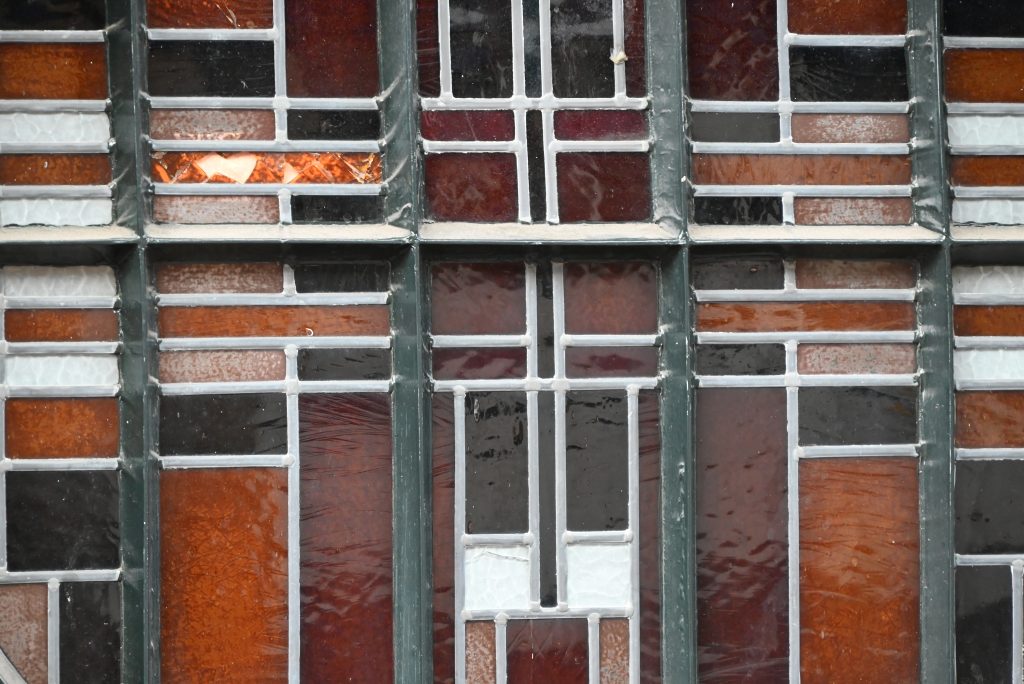 Home A photo of a stained-glass window. Oude V&D in Enschede.